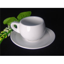 Taza de café de porcelana con pared gruesa